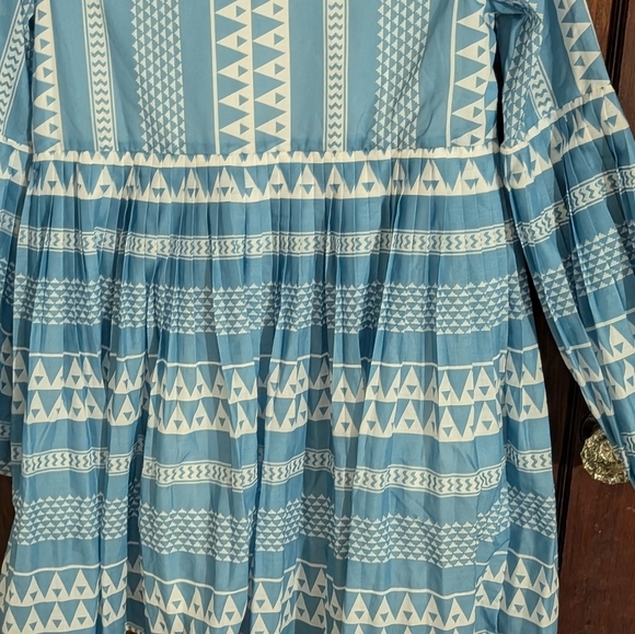 New With Tags HYACINTH HOUSE Blue & White Bell Sleeved Blaine Mini Dress Size XS - Picture 15 of 16
